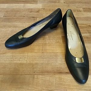 Last chance - Vintage Ferragamo heels, size 9-9.5